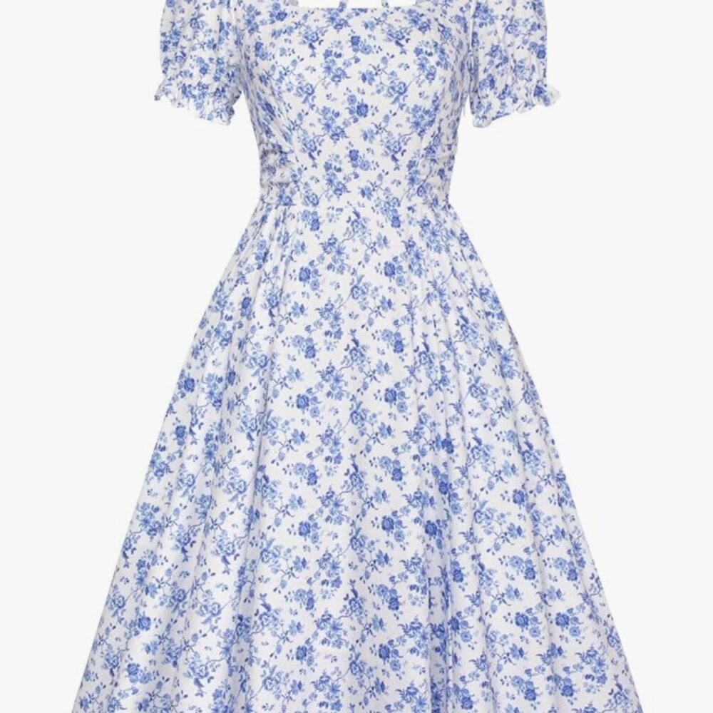 Beautiful NWOT Belle Poque Dress with Pockets size Medium